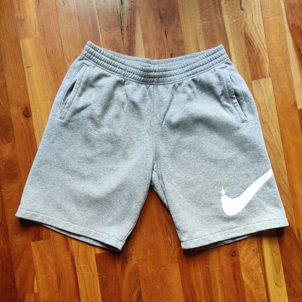 Nike Men's Fleece Club Shorts